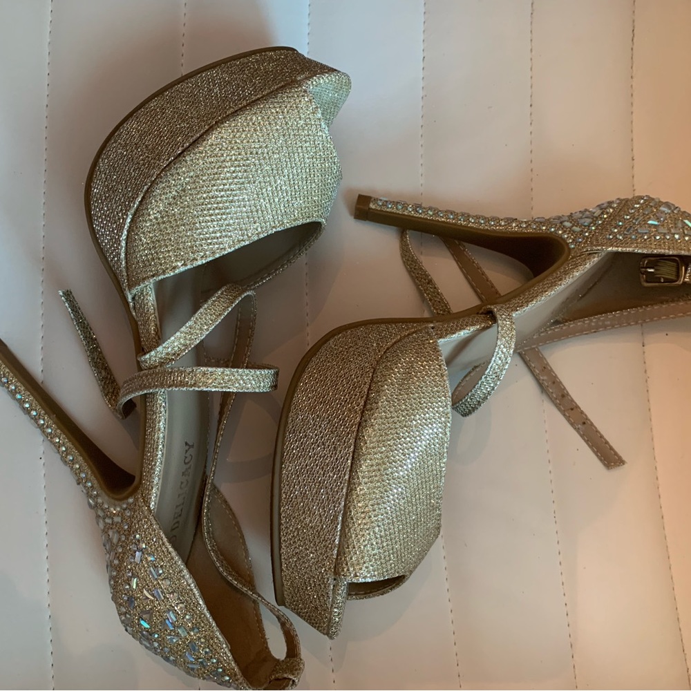 Delicacy Gold Rhinestone heels - Picture 3 of 7